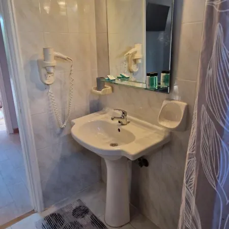 Apartamento Yannis 2 Rodas