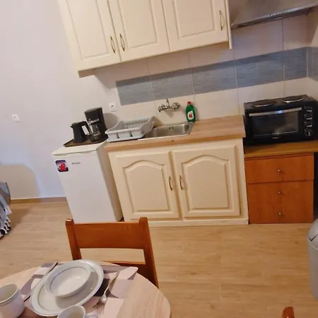 Apartmán Yannis 2 *