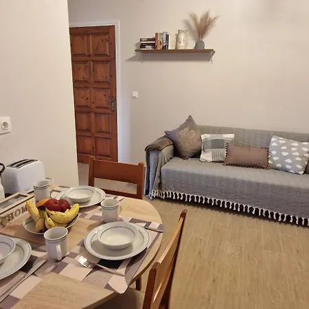 Yannis 2 Appartement Roda (Corfu)