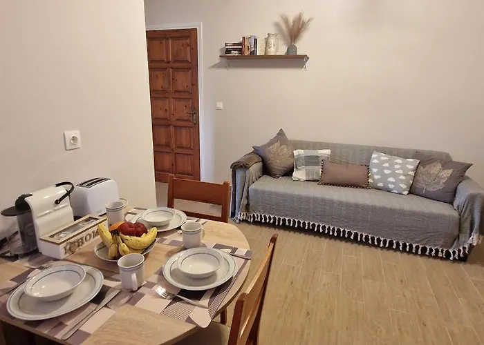 Yannis 2 Apartamento Rodas